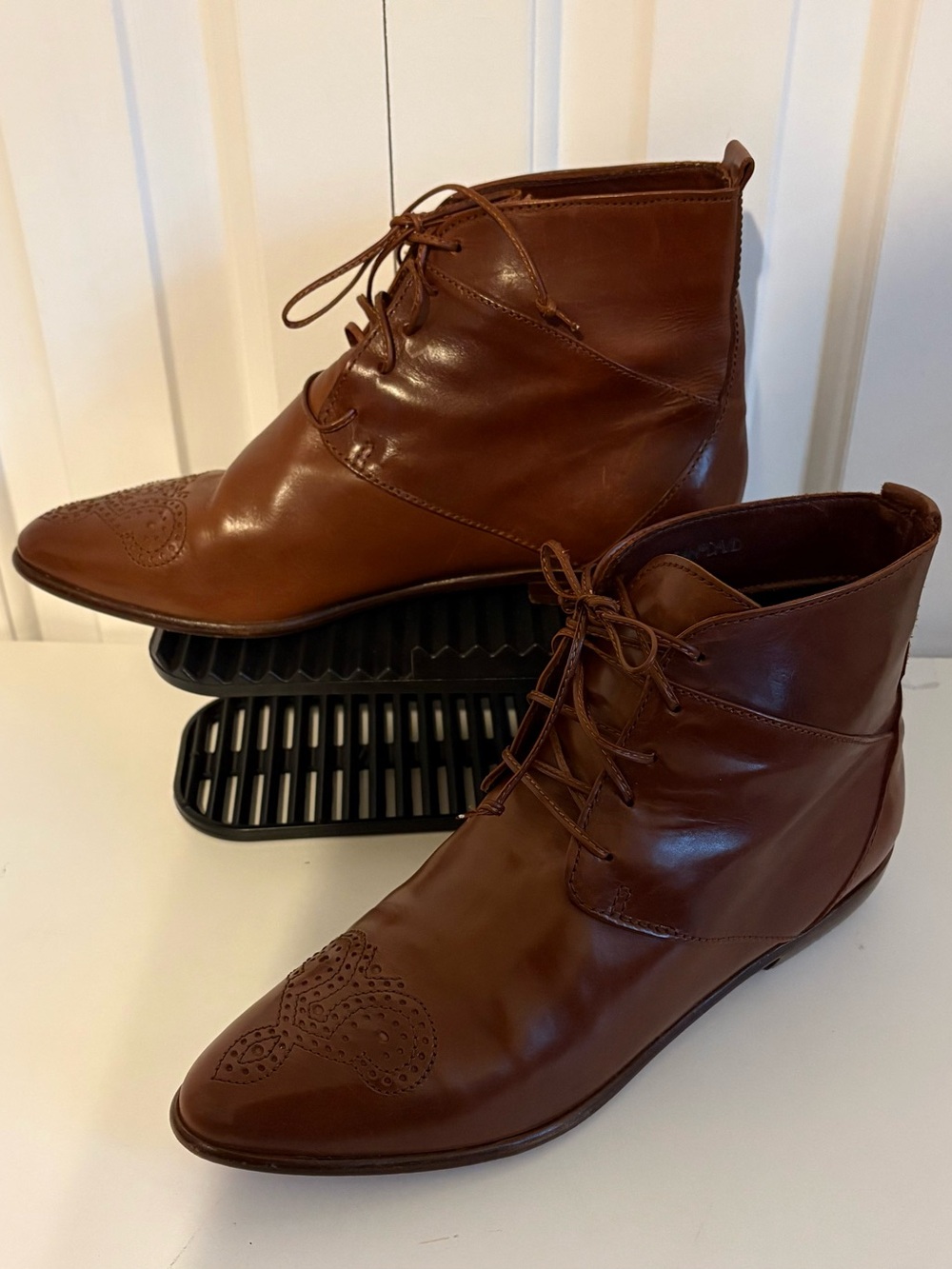 Joan & David Women's Brown Leather Lace-Up Ankle Booties